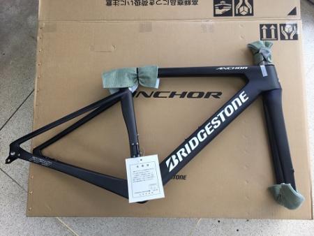 BRIDGESTONE ANCHOR RP9　フレームセット入荷